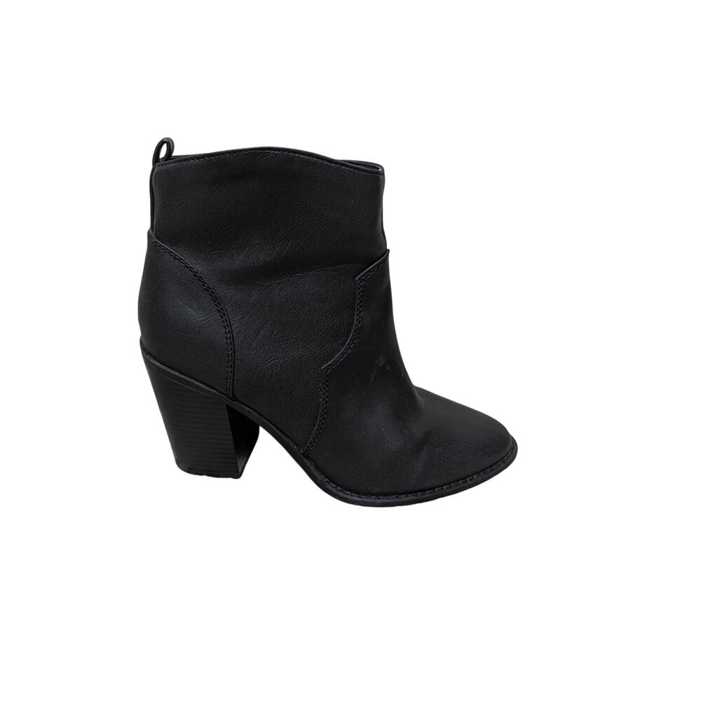 Express Women 8 Black Faux Leather Ankle Boots Western Pointed Toe Block Heel